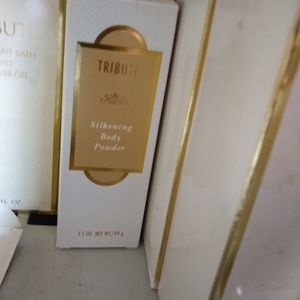 Mary Kay TRIBUTE SILKENING BODY POWDER